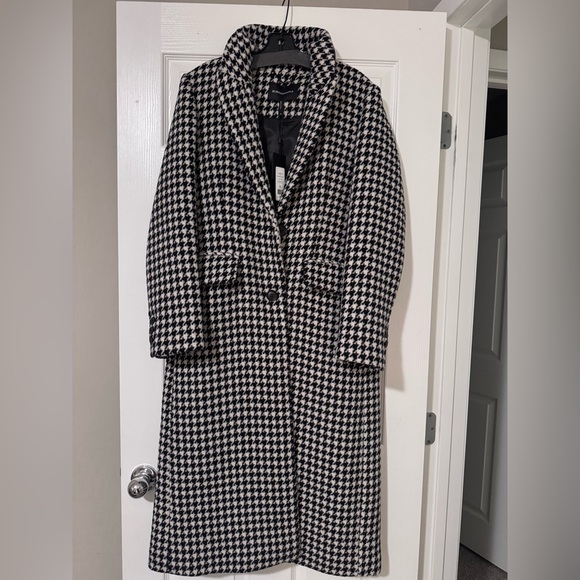 BCBG MAX AZRIA Black and White Houndstooth Long Coat - Picture 1 of 4